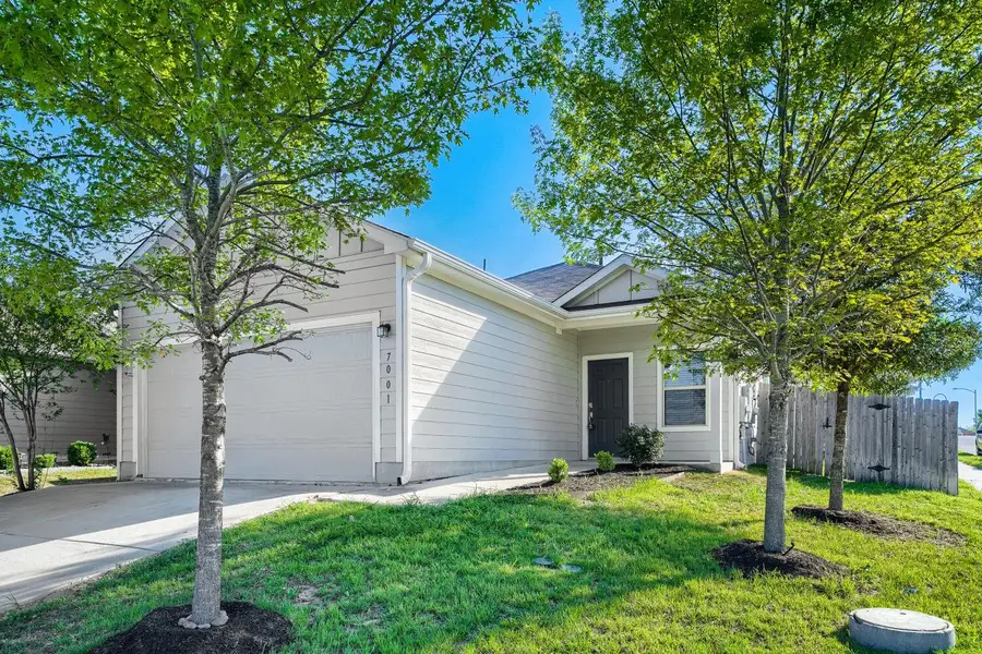 7001 Tonka Ln, Austin, TX 78744 - #2