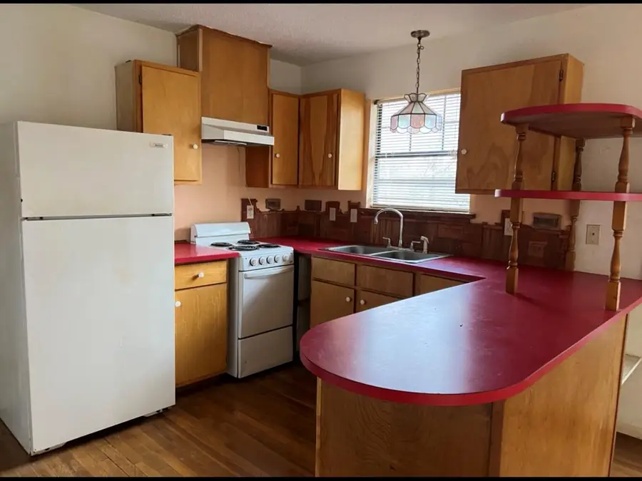 10208 Thomaswood Ln, Austin, TX 78736 - Image #3