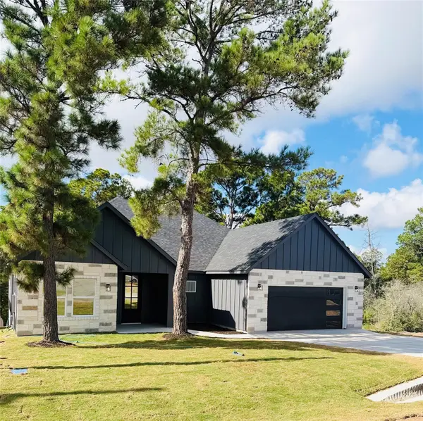 109 E Keanahalululu Ln, Bastrop, TX 78602