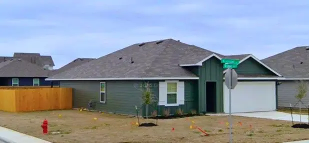 320 Wirecrested Dr, Lockhart, TX 78644 - #1