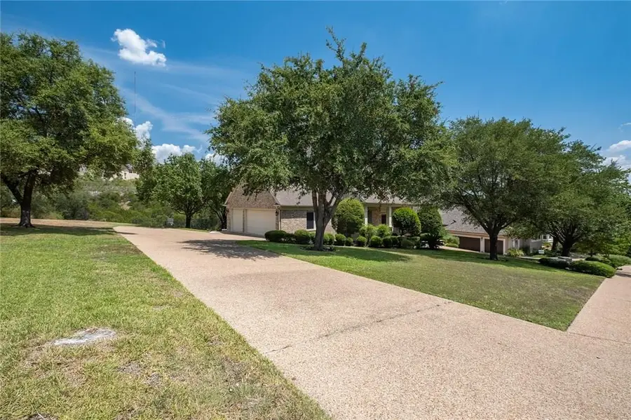 1733 Canonero Dr, Austin, TX 78746 - #2