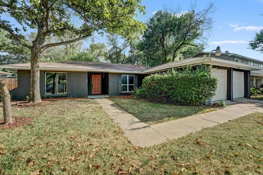 3110 Val Dr, Austin, TX 78723 - Image #3