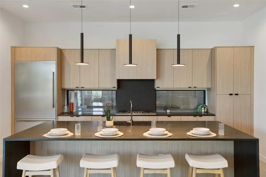 2512 Ridgeview St, Austin, TX 78704 - Image #2