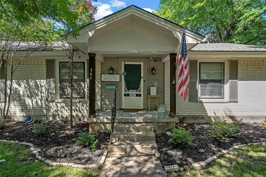 301 N 40th St, Waco, TX 76710 - #3