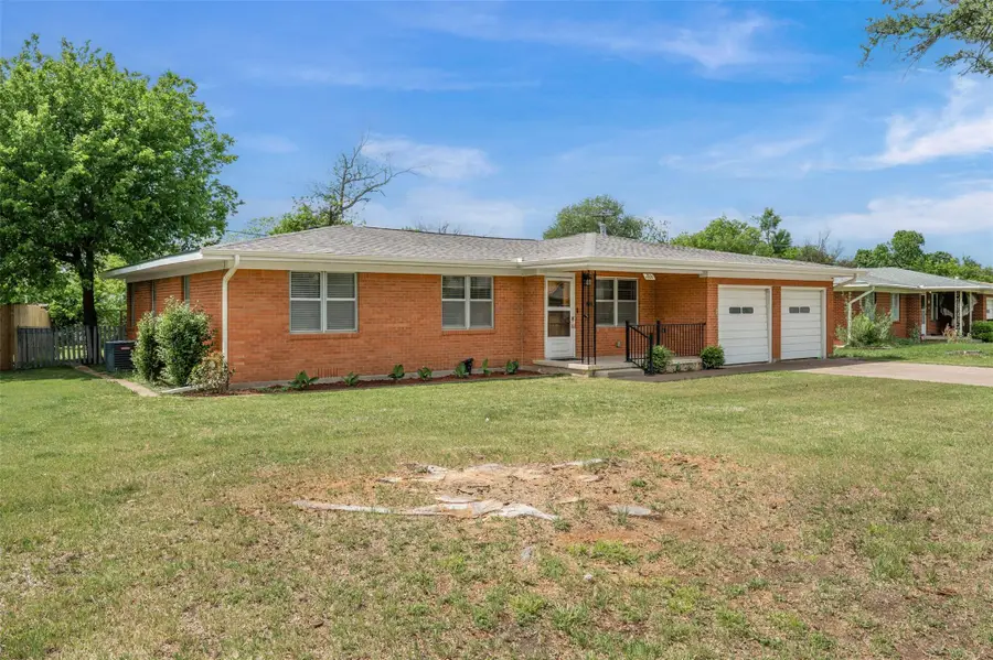 2106 S 47th St, Temple, TX 76504 - #2