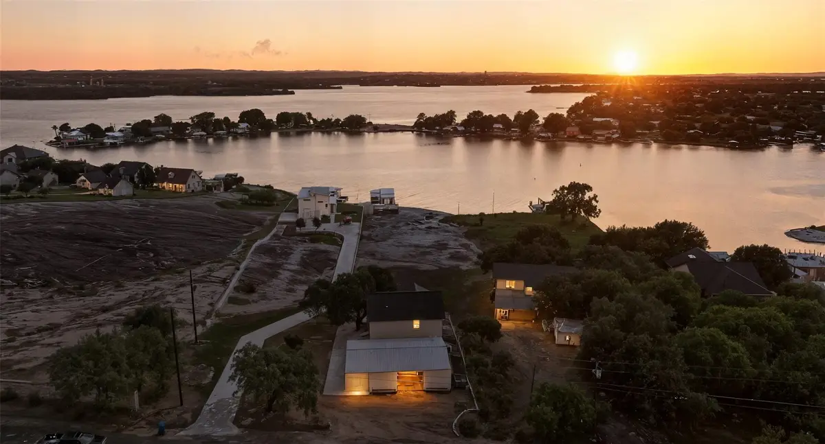 1526 Hilltop Dr, Granite Shoals, TX 78654 - Image #1