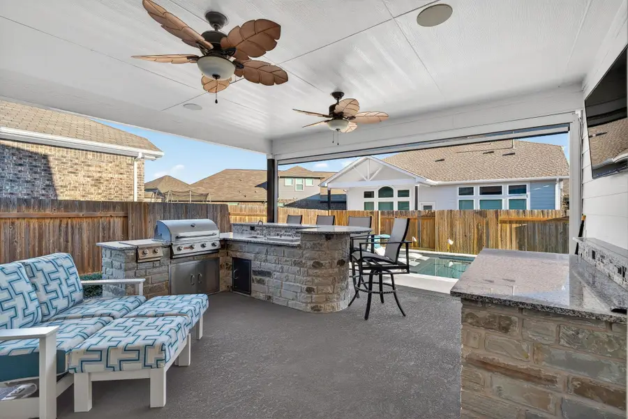 157 Firethorn Dr, Buda, TX 78610 - Image #3