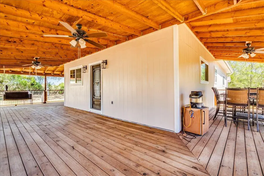 659 Fox Ln, Lockhart, TX 78644 - #3