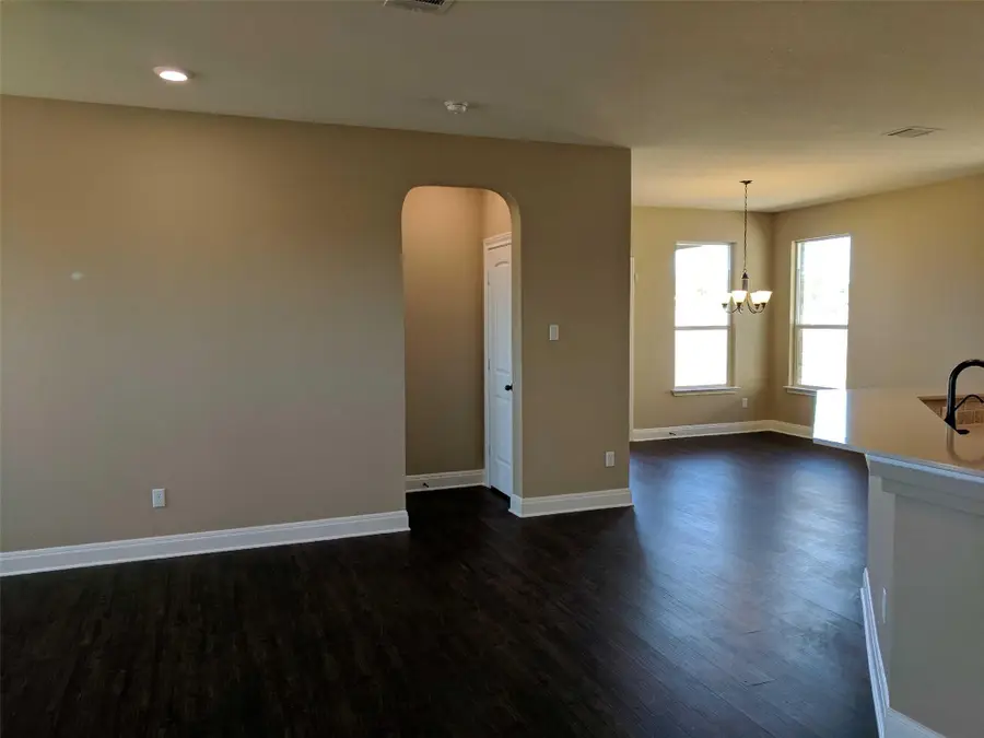 2471 Sunrise Rd #8, Round Rock, TX 78664 - #3