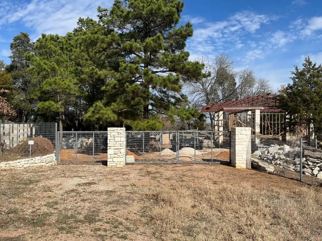 104 Lilly Ln, Elgin, TX 78621 - #1