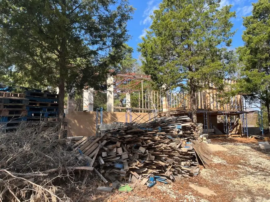 104 Lilly Ln, Elgin, TX 78621 - #3