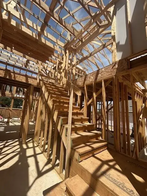 352 Ridgewell Loop, Georgetown, TX 78633 - Image #3