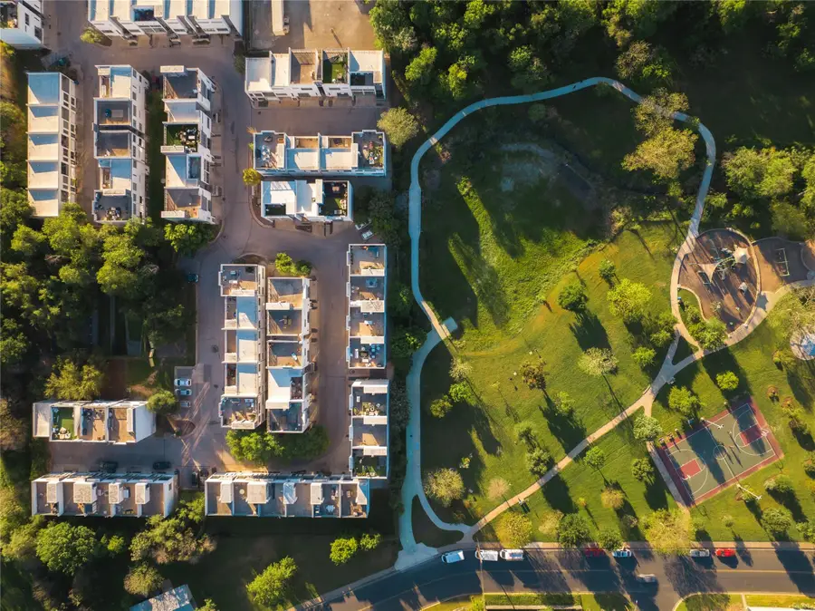 4801 S Congress Ave #H5, Austin, TX 78745 - #2