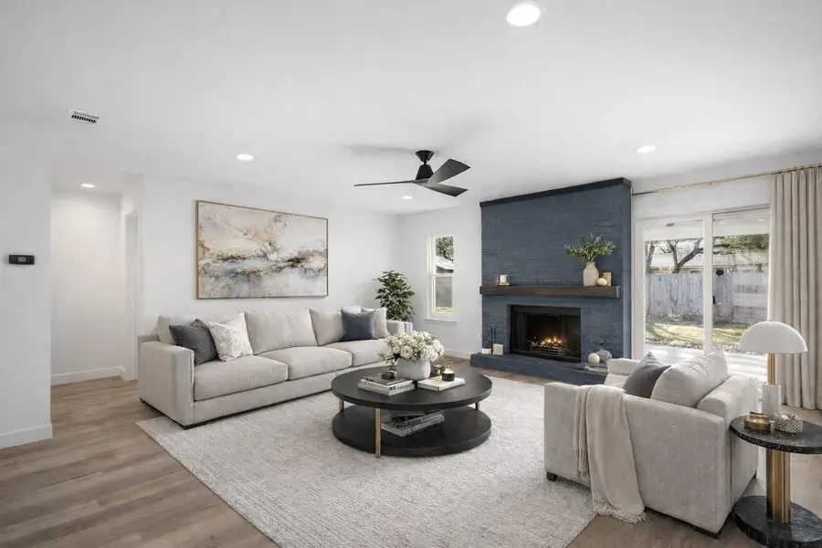 9717 Anderson Village Dr, Austin, TX 78729 - #2