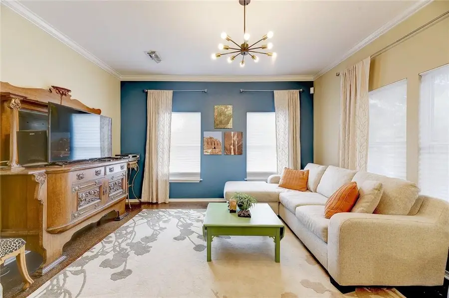 604 Fletcher St, Austin, TX 78704 - Image #3