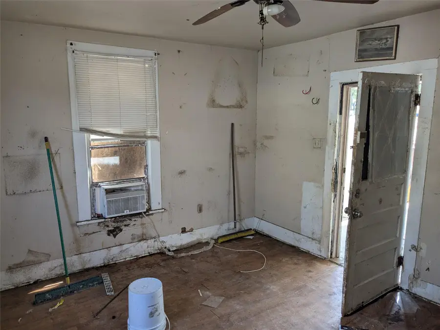 710 S 19th St, Temple, TX 76504 - #2