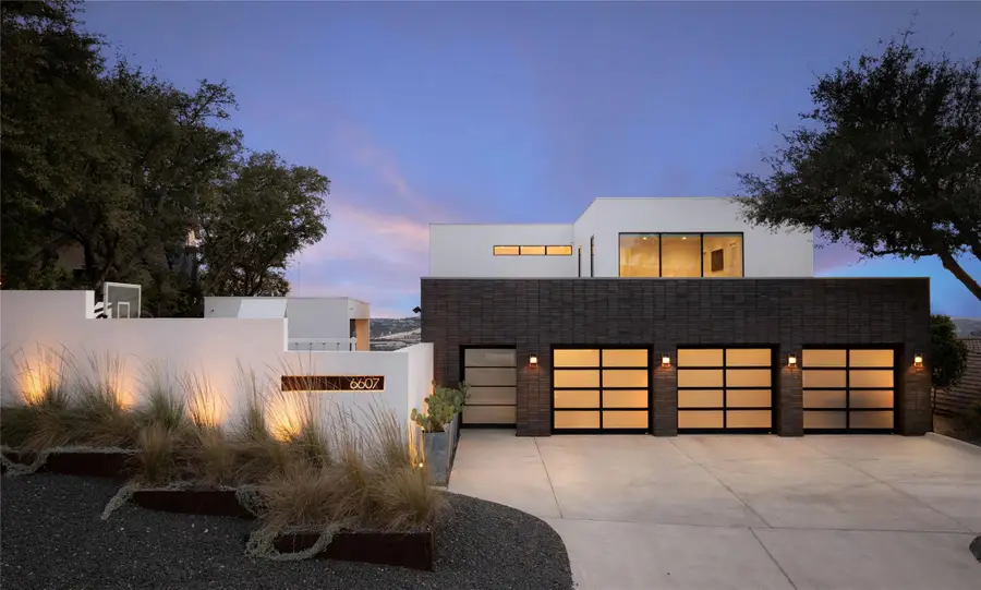 6607 W Courtyard Dr, Austin, TX 78730 - Image #3