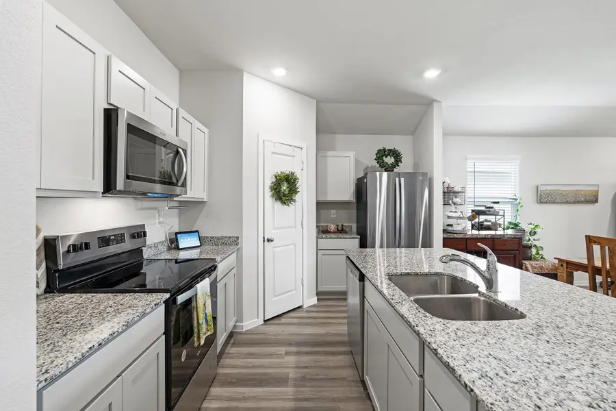 405 Perry Pl, Rockdale, TX 76567 - #3