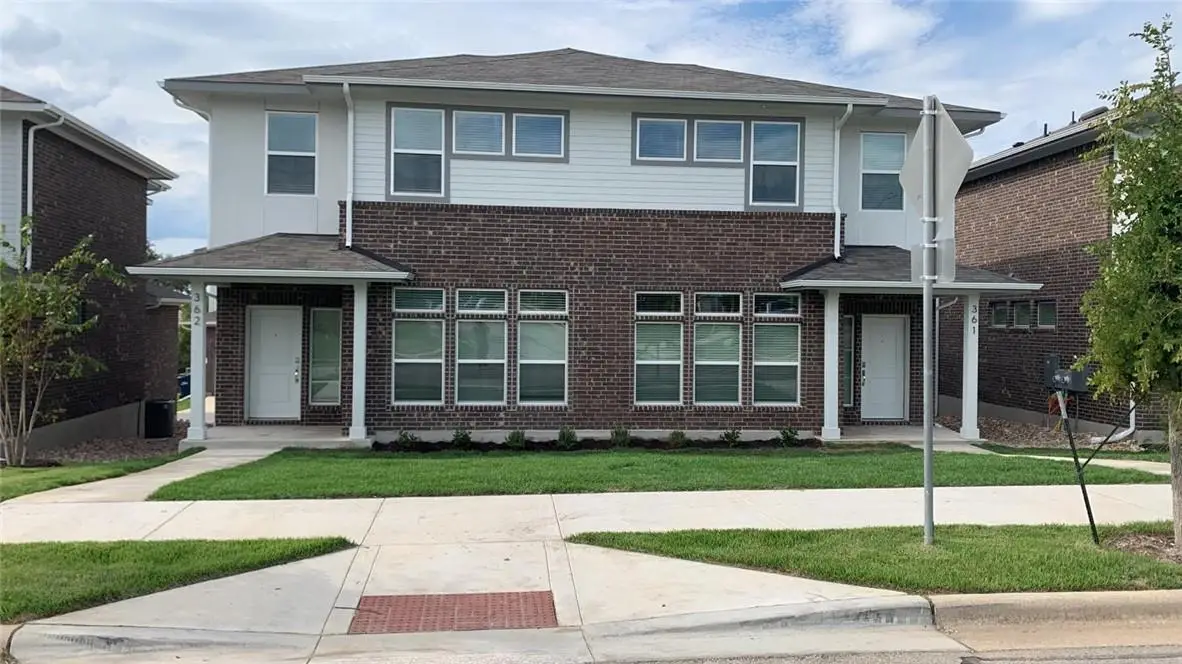 605 W South St, Leander, TX 78641 - #1