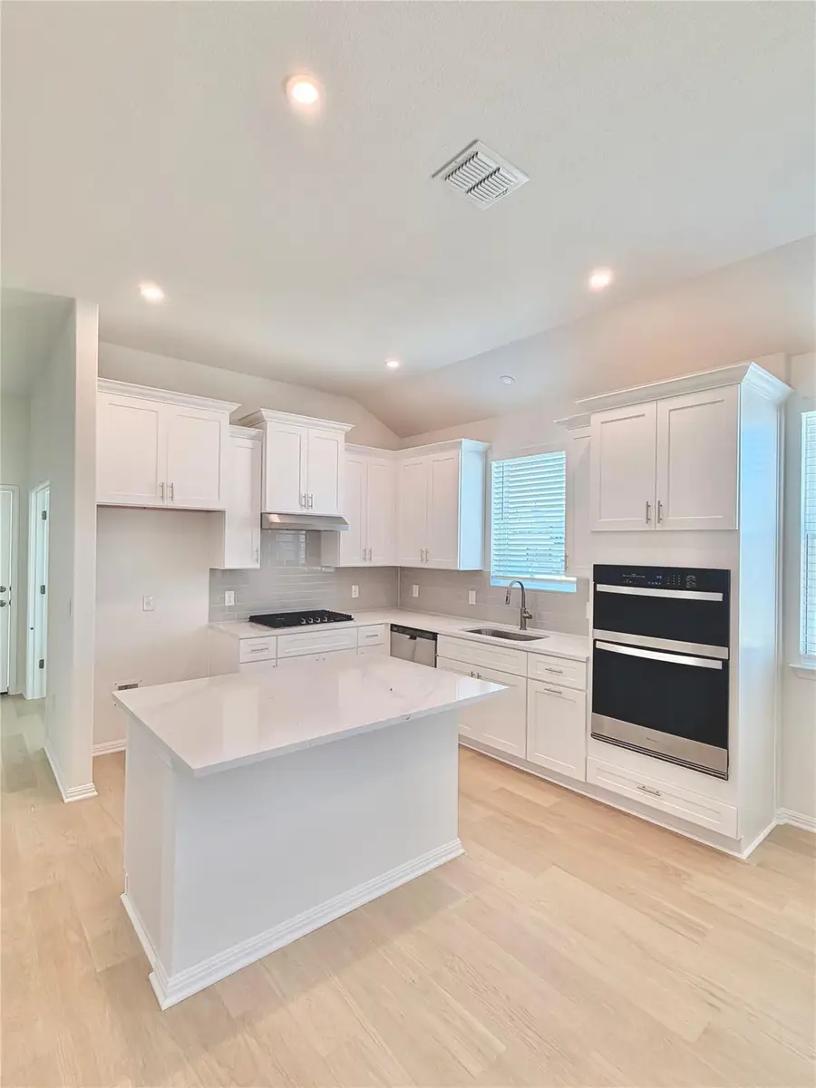 6191 Marsh Ln, Buda, TX 78610 - #2
