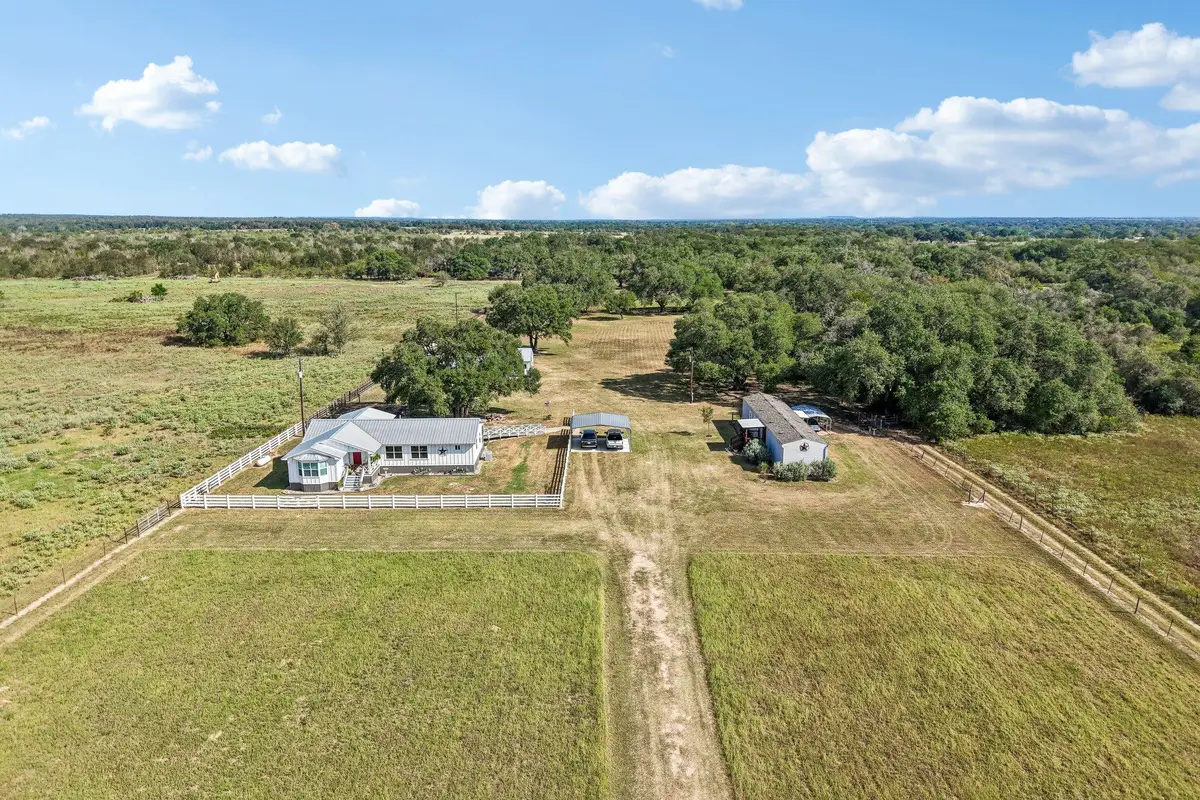 4151 Unger Rd, Smithville, TX 78957 - #1