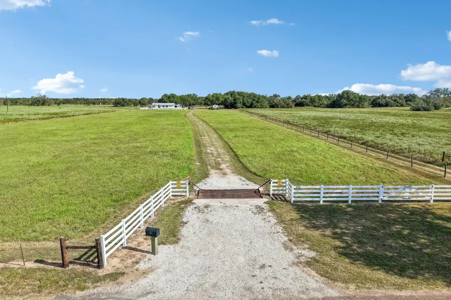 4151 Unger Rd, Smithville, TX 78957 - #2
