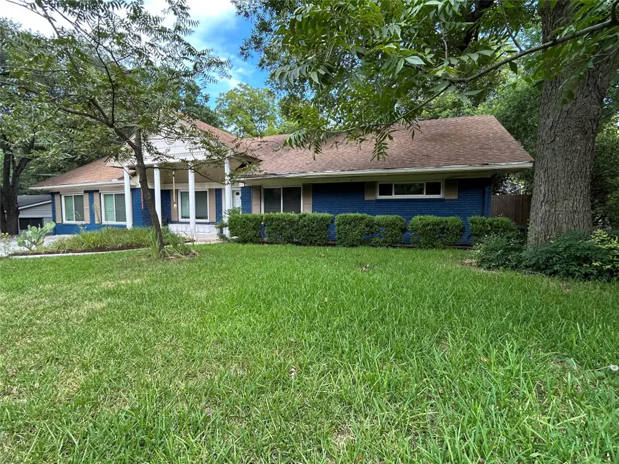 11303 Oakwood Dr, Austin, TX 78753 - Image #2