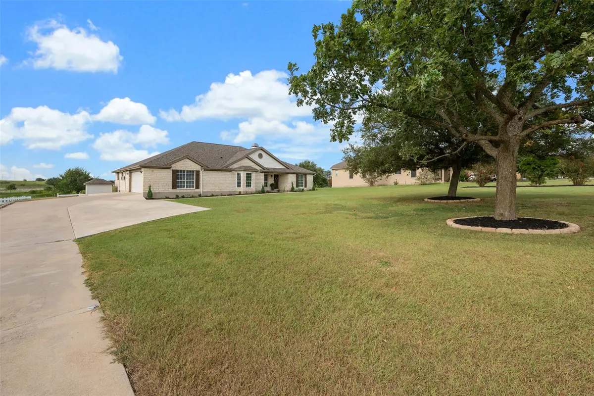 111 Lookout Cir, Hutto, TX 78634 - #1
