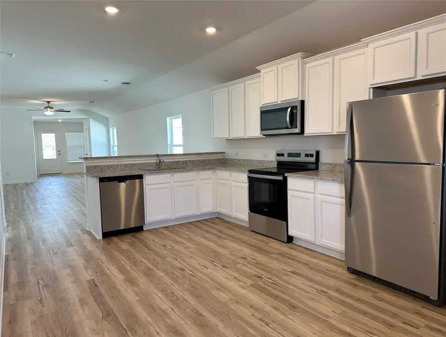 120 Morrison Dr, Jarrell, TX 76537 - #3