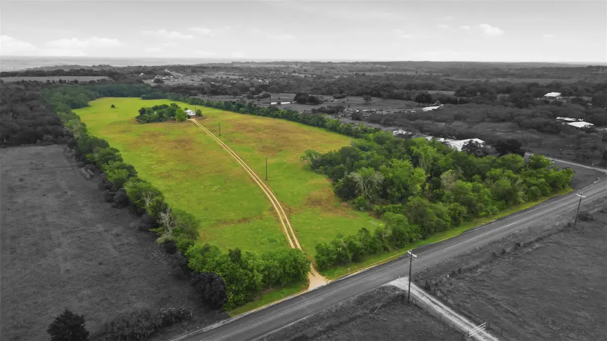 11615 Kingsbury Rd, Kingsbury, TX 78638 - #1