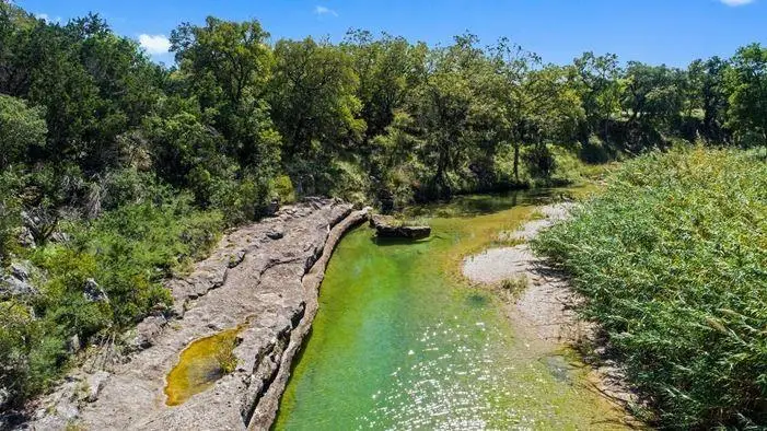 440 Chimney Valley Rd, Blanco, TX 78606 - #2