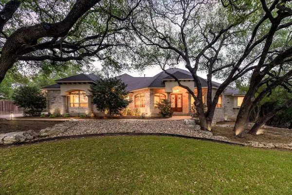3006 Hawthorne Cv, Georgetown, TX 78628