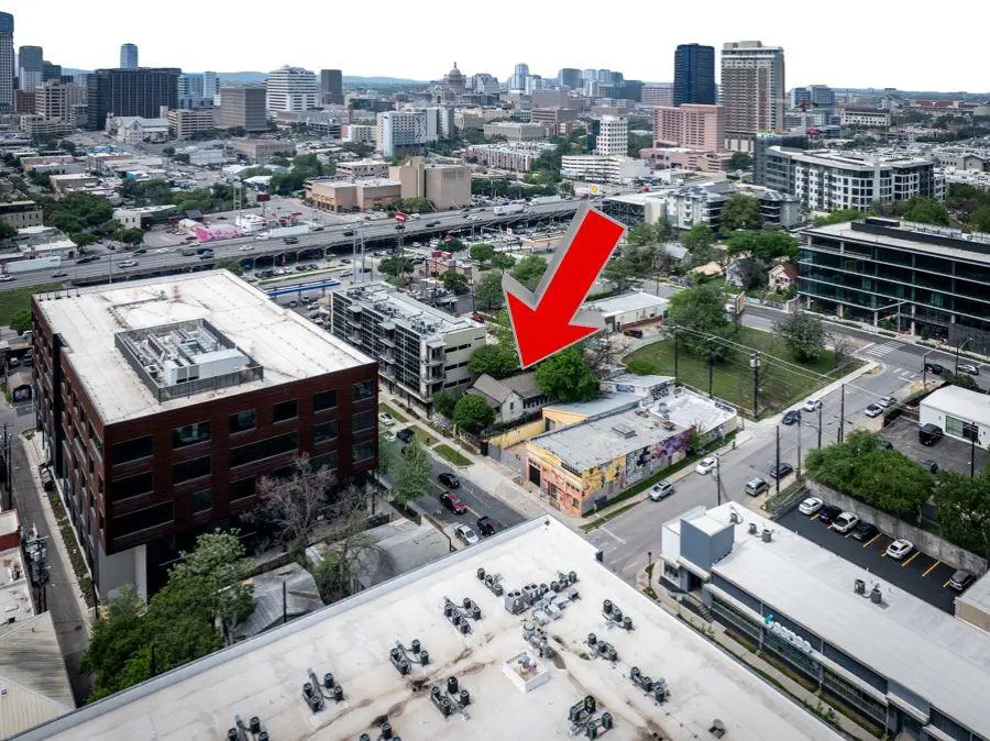 906 E 6th St, Austin, TX 78702 - Image #2