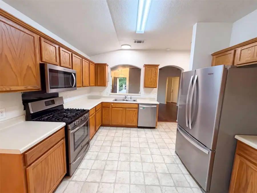 1107 Burgess Dr, Leander, TX 78641 - #2
