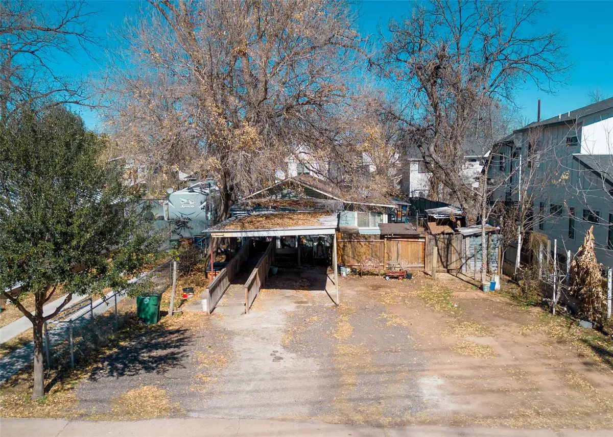 2208 Canterbury St, Austin, TX 78702 - #1