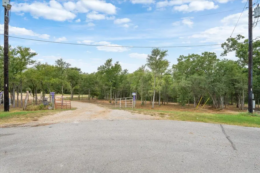 143 Chandler Cv, Cedar Creek, TX 78612 - Image #2