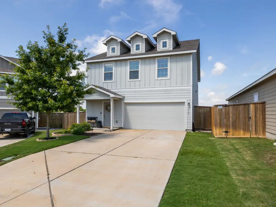 752 Circle Way #35H, Jarrell, TX 76537 - Image #2