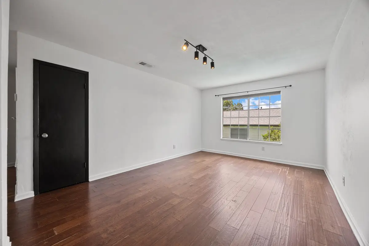 3902 Peterson Ave #203, Austin, TX 78756 - #1
