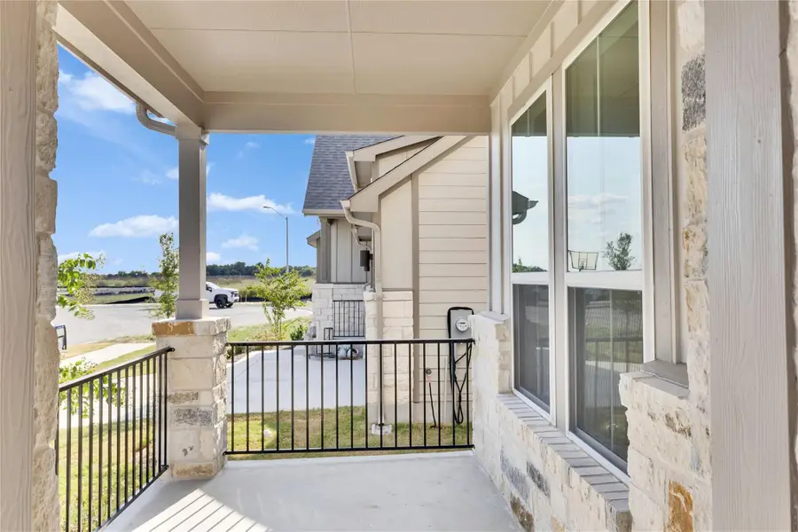 513 Teasley Dr, Taylor, TX 76574 - Image #2