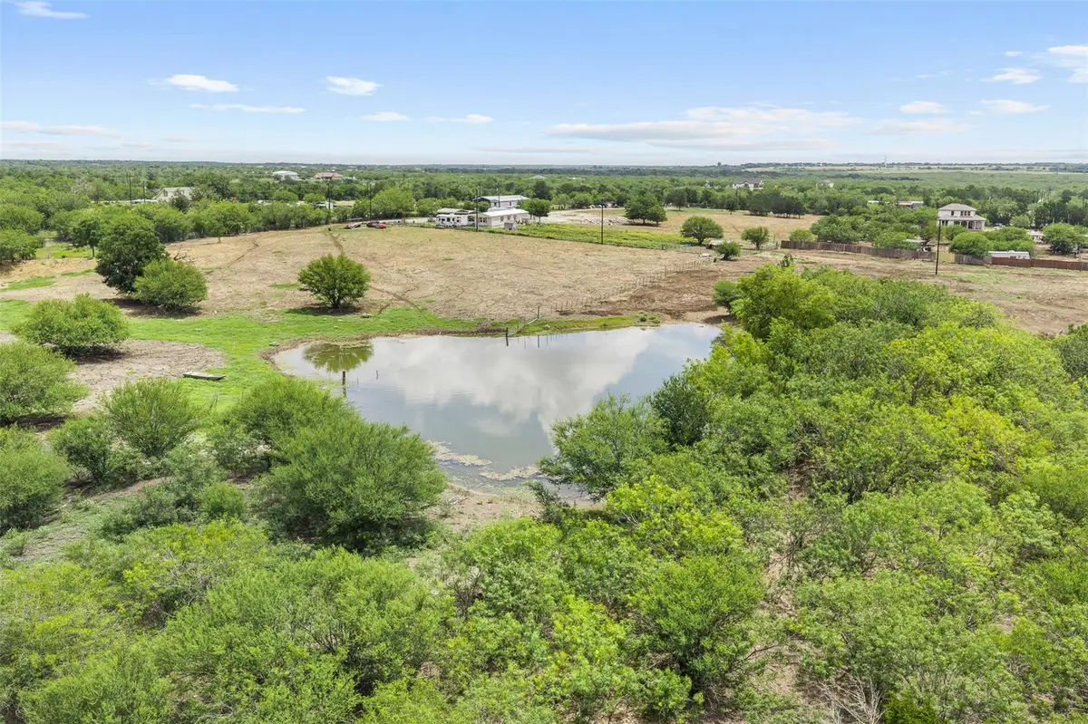 3315 Dry Creek Rd, Lockhart, TX 78644 - #1