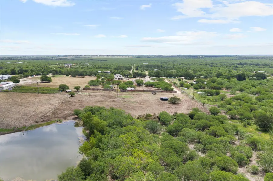 3315 Dry Creek Rd, Lockhart, TX 78644 - #3