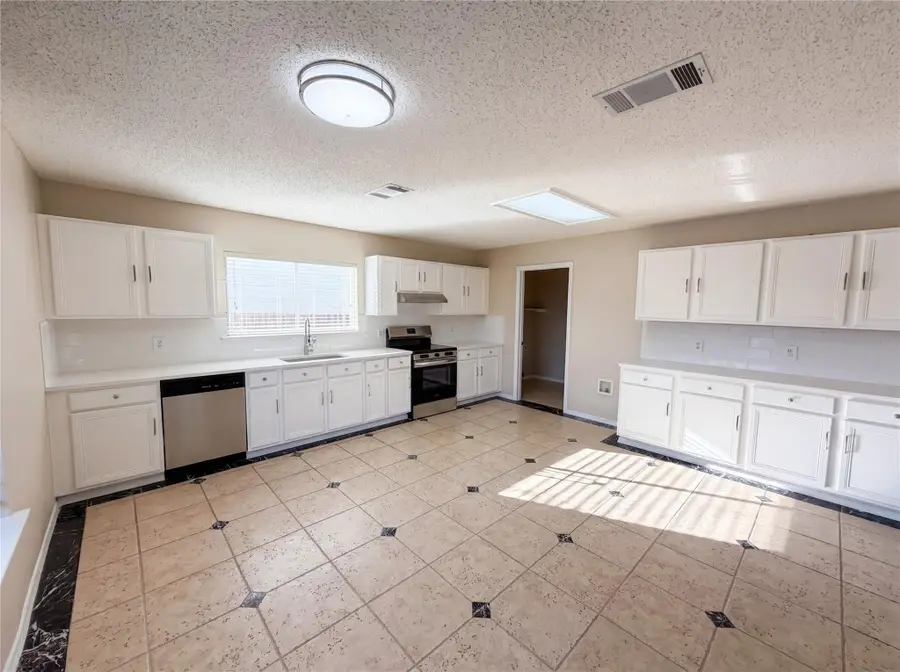 2727 High Point Dr, Round Rock, TX 78664 - #2