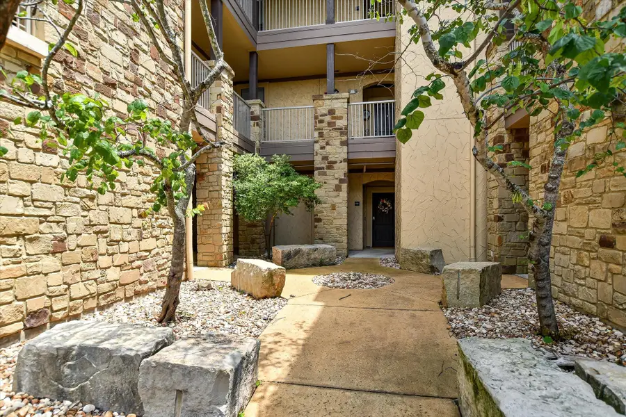 6608 Lantern View Drive Dr #102, Jonestown, TX 78645 - Image #3