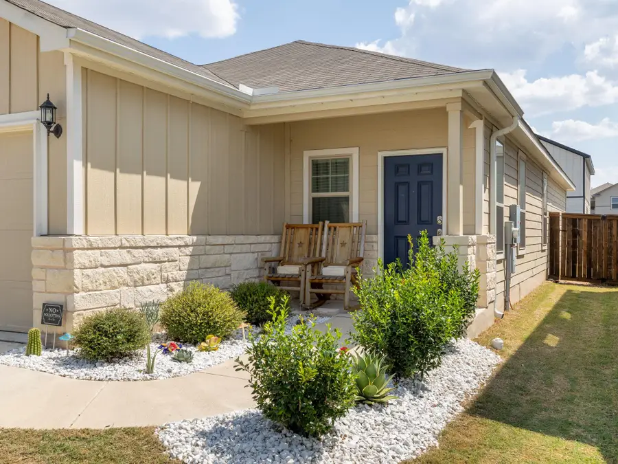 428 Stone Water Ln, Jarrell, TX 76537 - #2