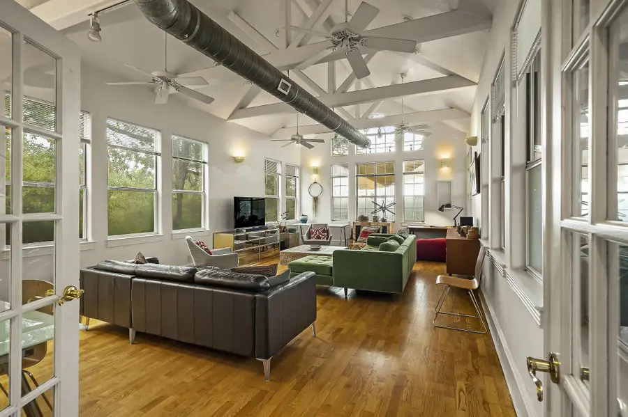 1007 E Eighth St, Austin, TX 78702 - Image #3