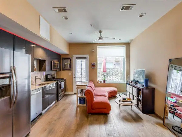 1800 E 4th St #223, Austin, TX 78702