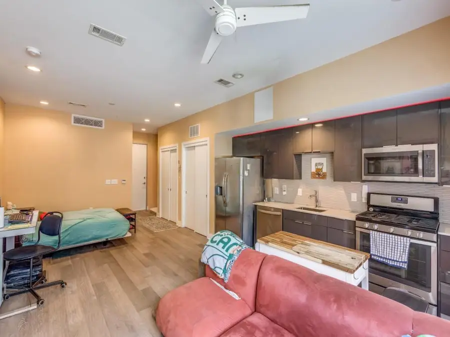 1800 E 4th St #223, Austin, TX 78702 - Image #2