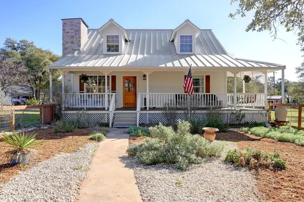 384 Sunset Rdg, Blanco, TX 78606