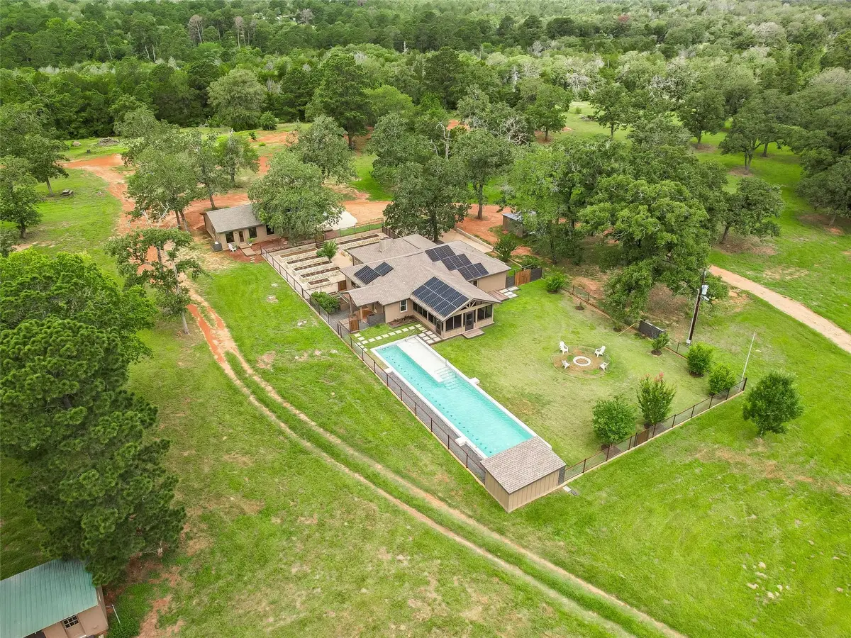 350 Young School House Rd, Smithville, TX 78957 - #1