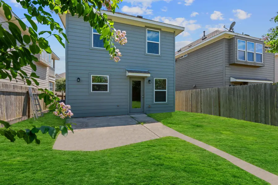 134 Friendship Oak Dr, San Marcos, TX 78666 - Image #3